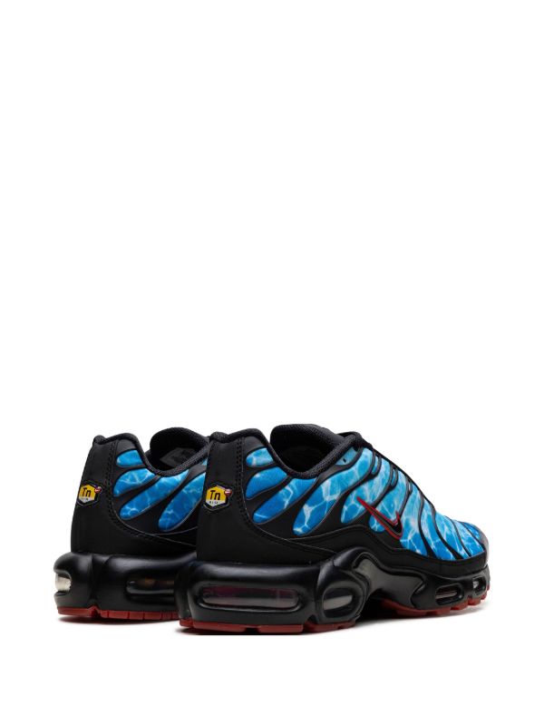 Nike Air Max Plus "Shark Attack"