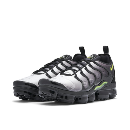 Nike Air VaporMax Plus
"Black Volt"
