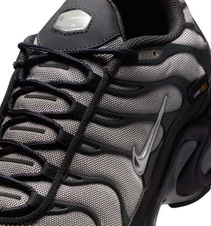 Nike Air Max Plus Cordura Returns In “Dark Smoke Grey”