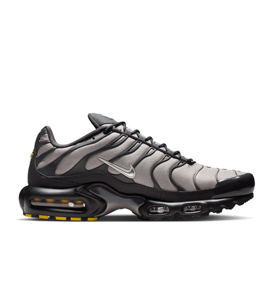 Nike Air Max Plus Cordura Returns In “Dark Smoke Grey”