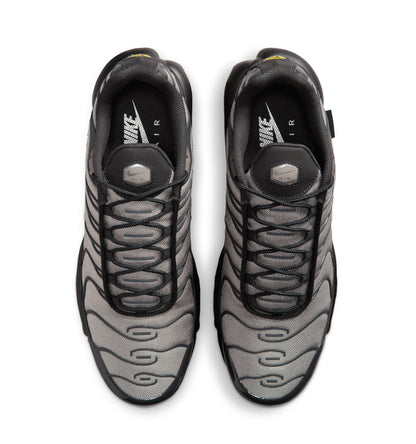 Nike Air Max Plus Cordura Returns In “Dark Smoke Grey”